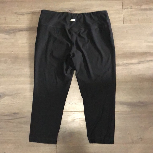 Athletic Works Capris’ - Picture 11 of 12